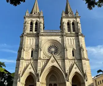 Catedral Metropolitana de Fortaleza: Um Símbolo da Cultura Cearense Catedral Metropolitana de Fortaleza: Um Símbolo da Cultura Cearense