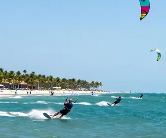 Explore o Kitesurf em Fortaleza: O Paraíso do Esporte Aquático