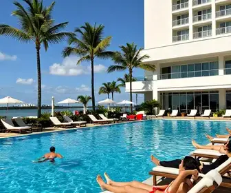 Os Melhores Hotéis com Piscina em Fortaleza para sua Estadia