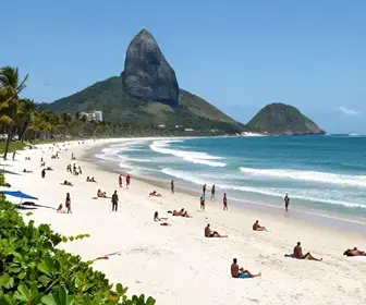 Quantos quilômetros de praia há em Fortaleza? Descubra agora!